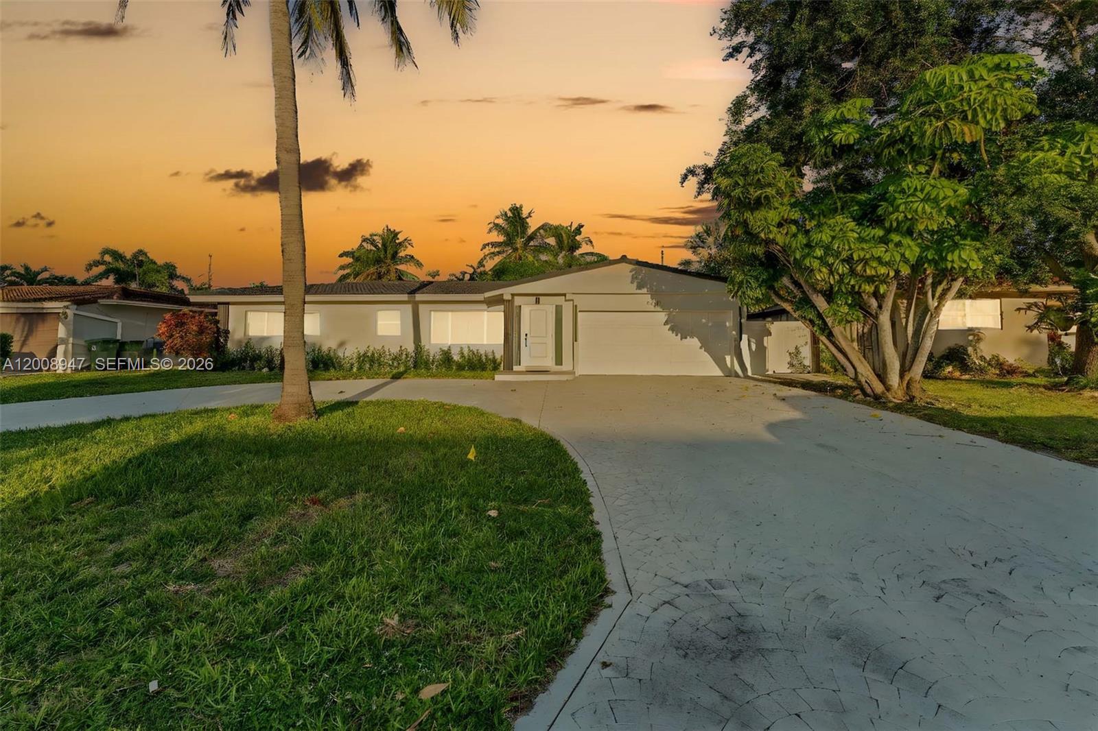 5419 NE 22nd Ave Fort Lauderdale, FL 33308