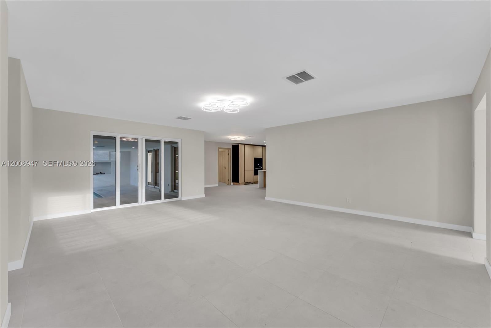 5419 NE 22nd Ave Fort Lauderdale, FL 33308