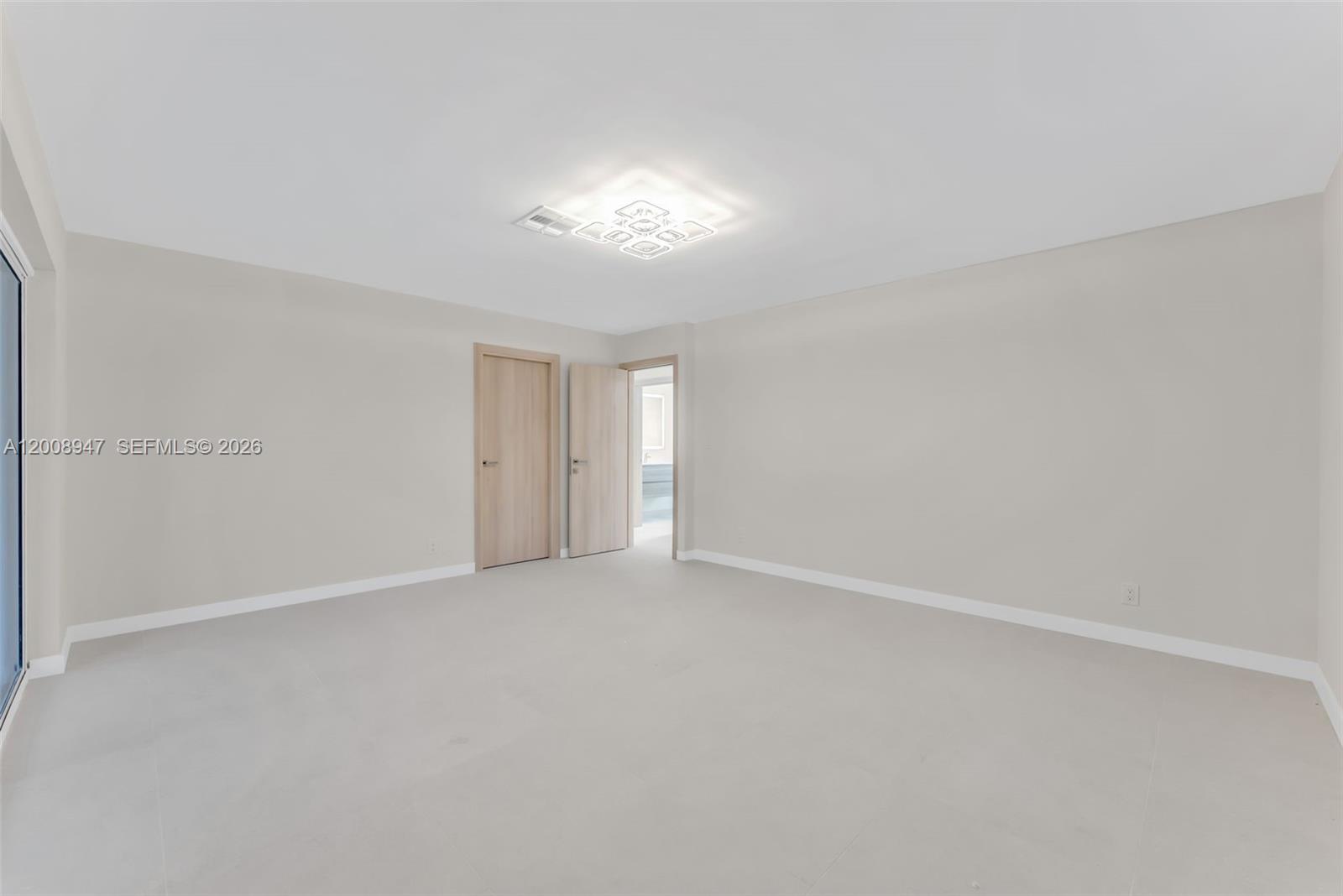5419 NE 22nd Ave Fort Lauderdale, FL 33308