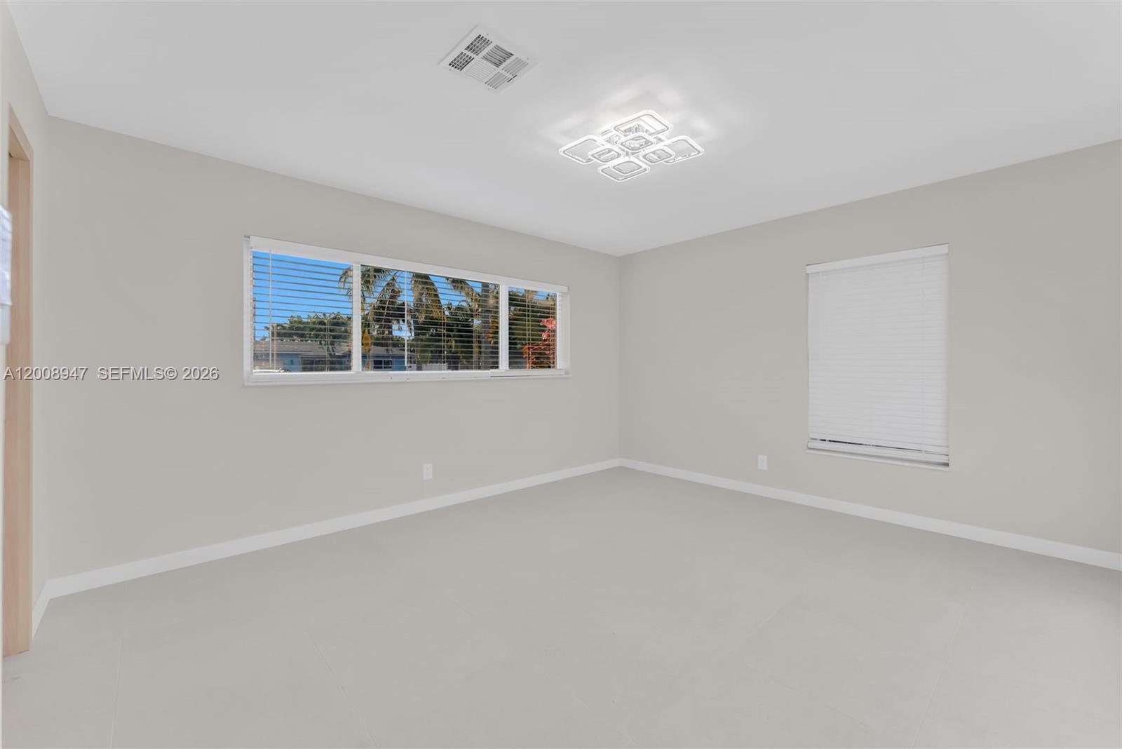 5419 NE 22nd Ave Fort Lauderdale, FL 33308