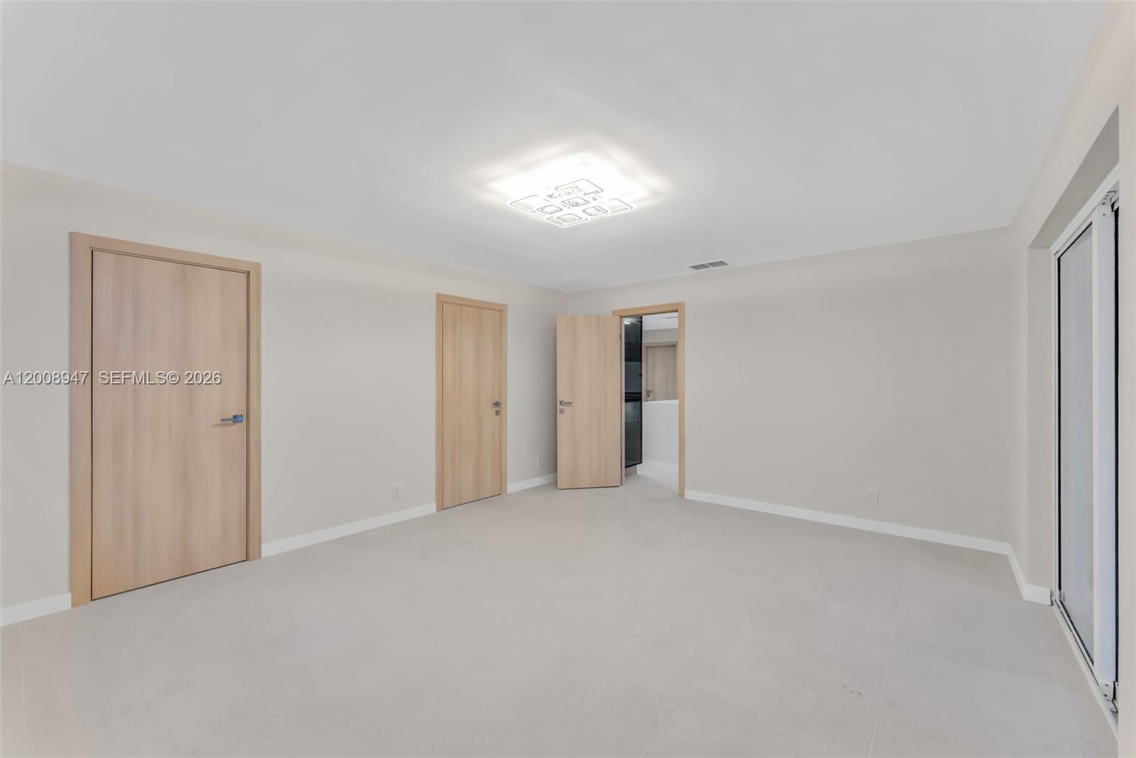 5419 NE 22nd Ave Fort Lauderdale, FL 33308