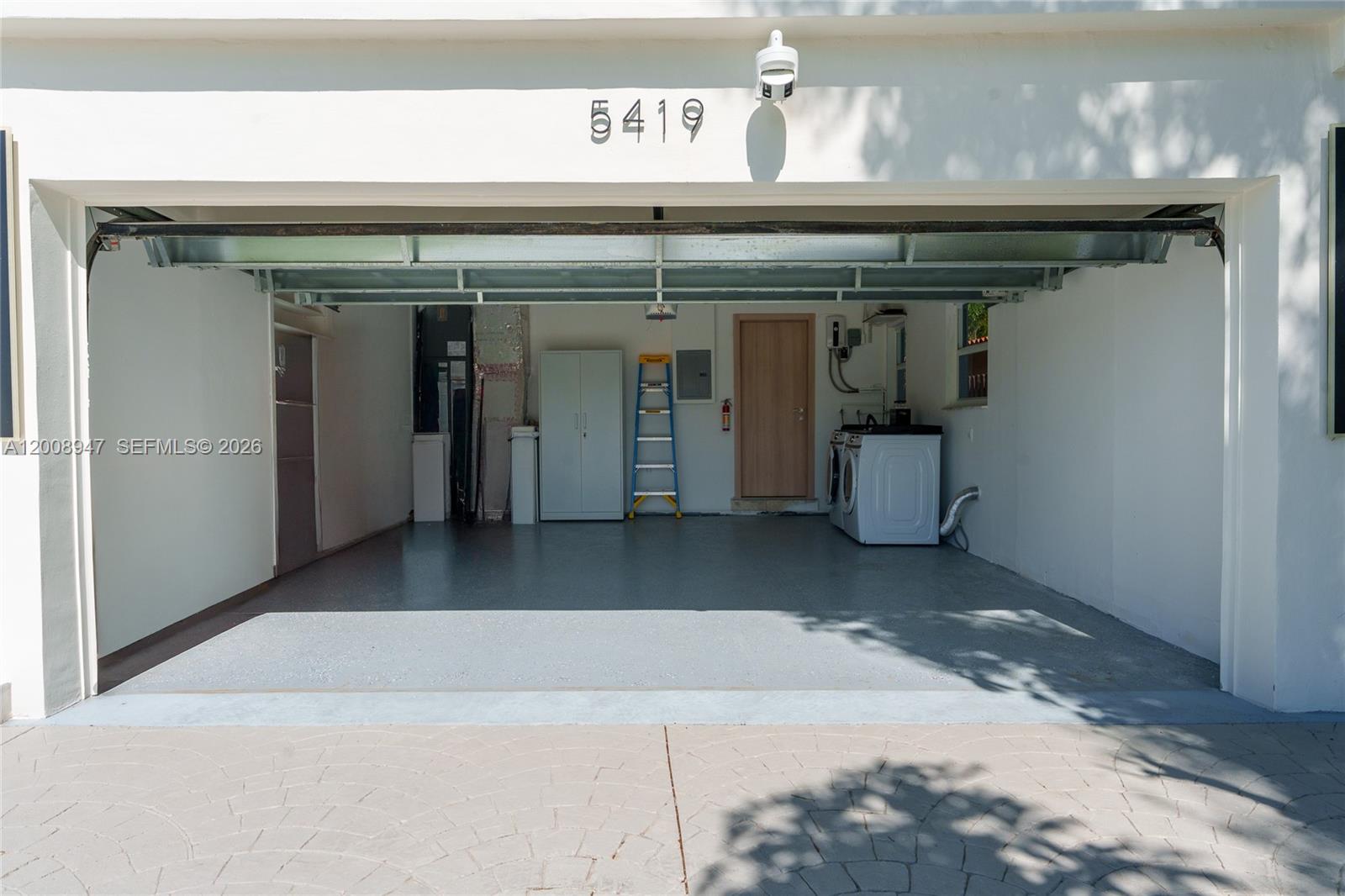 5419 NE 22nd Ave Fort Lauderdale, FL 33308