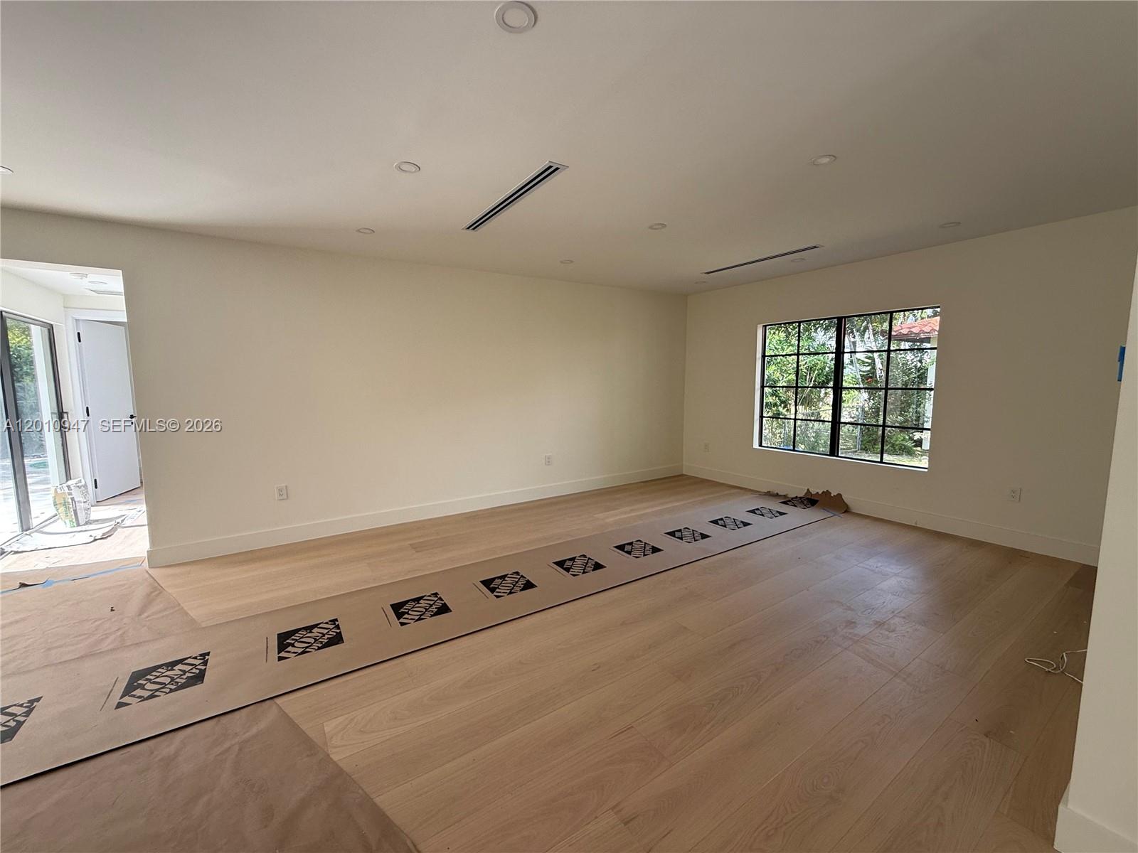118 Sarto Ave Coral Gables, FL 33134