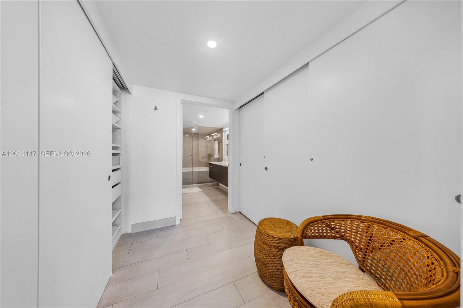 6620 Indian Crk Dr #613 Miami Beach, FL 33141