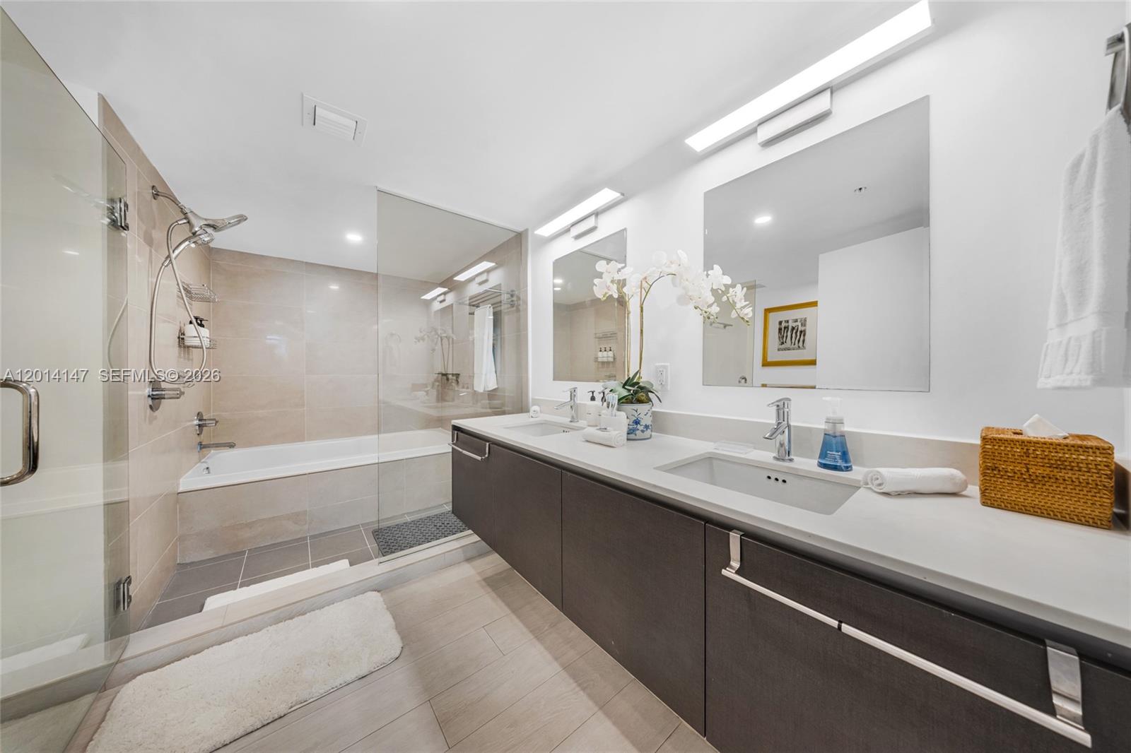 6620 Indian Crk Dr #613 Miami Beach, FL 33141