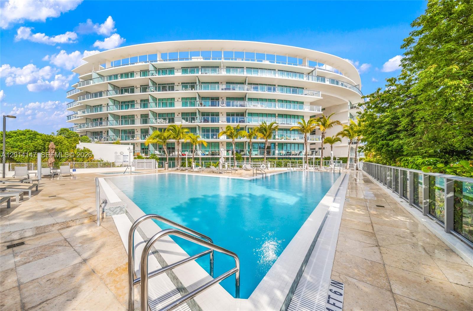 6620 Indian Crk Dr #613 Miami Beach, FL 33141