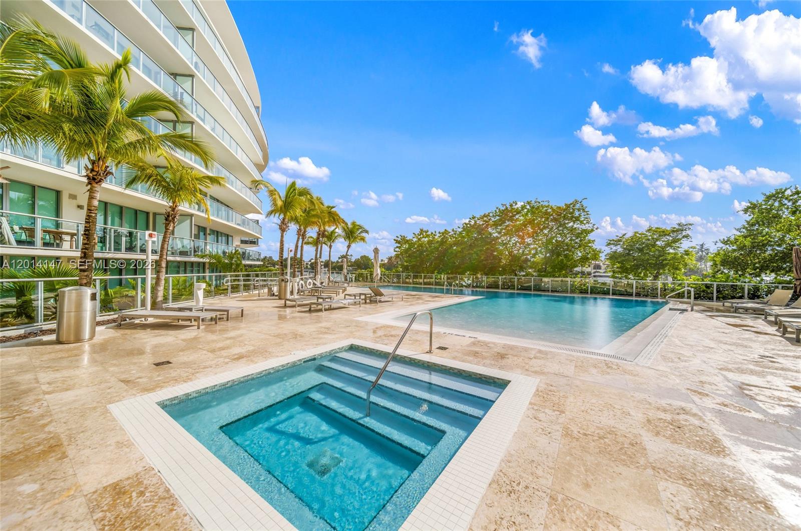 6620 Indian Crk Dr #613 Miami Beach, FL 33141