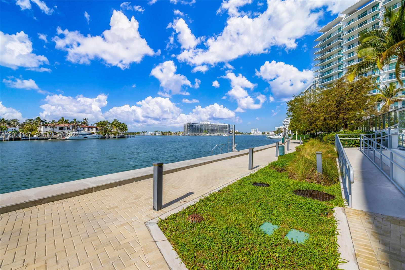 6620 Indian Crk Dr #613 Miami Beach, FL 33141