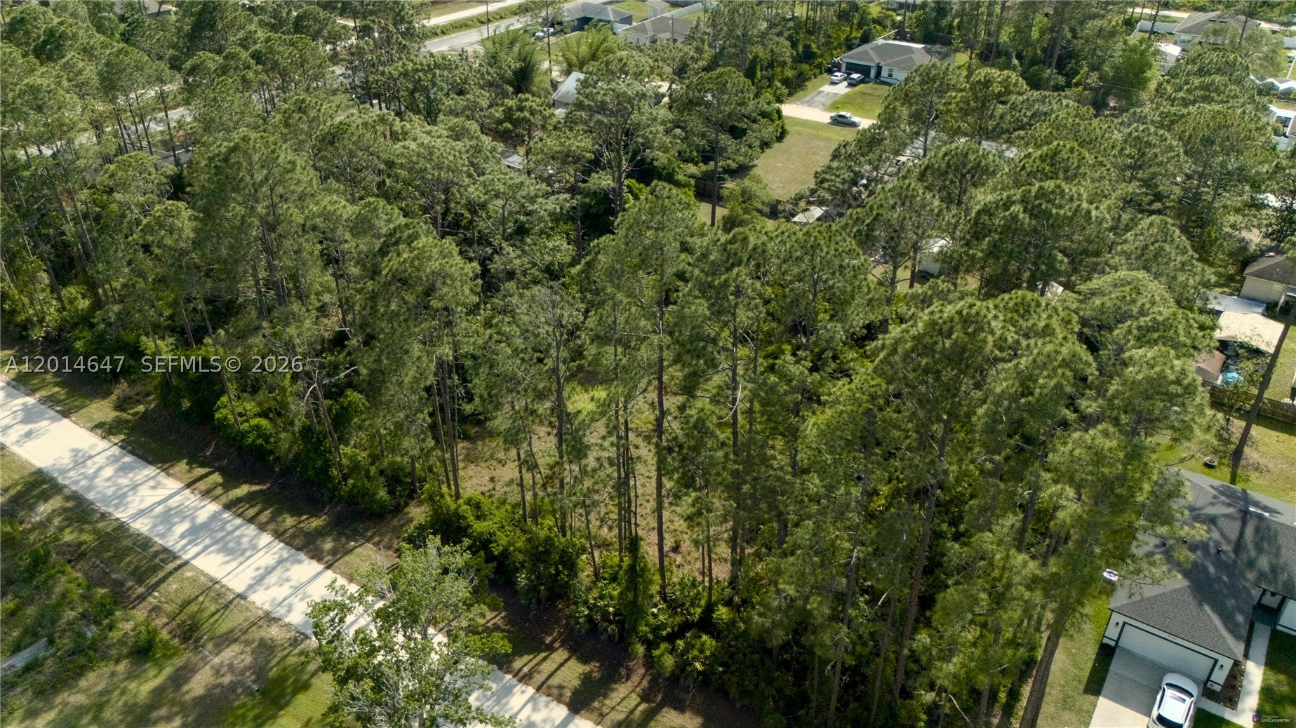 2124 East Pkwy Deland, FL 32724