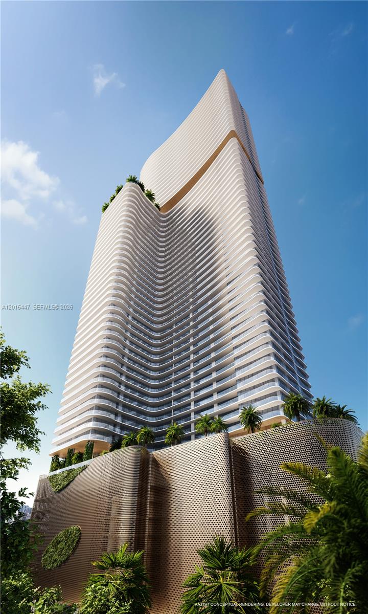 175 NE 10th St #46P Miami, FL 33132