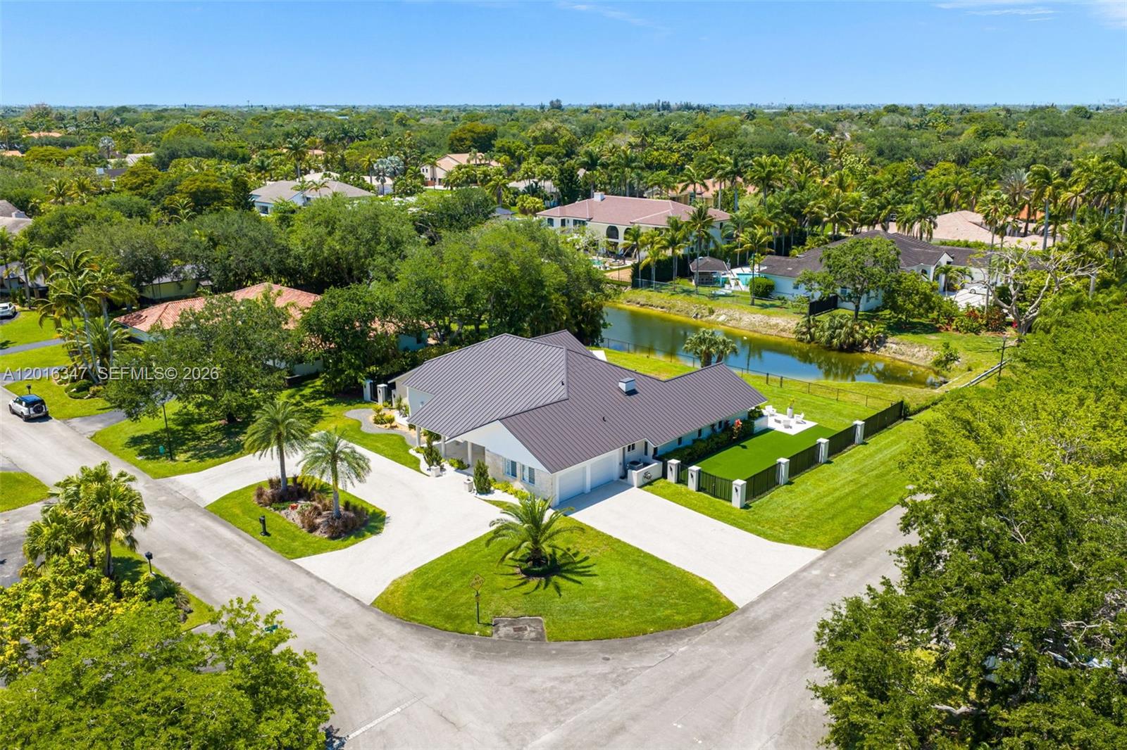 9201 SW 102nd St Miami, FL 33176