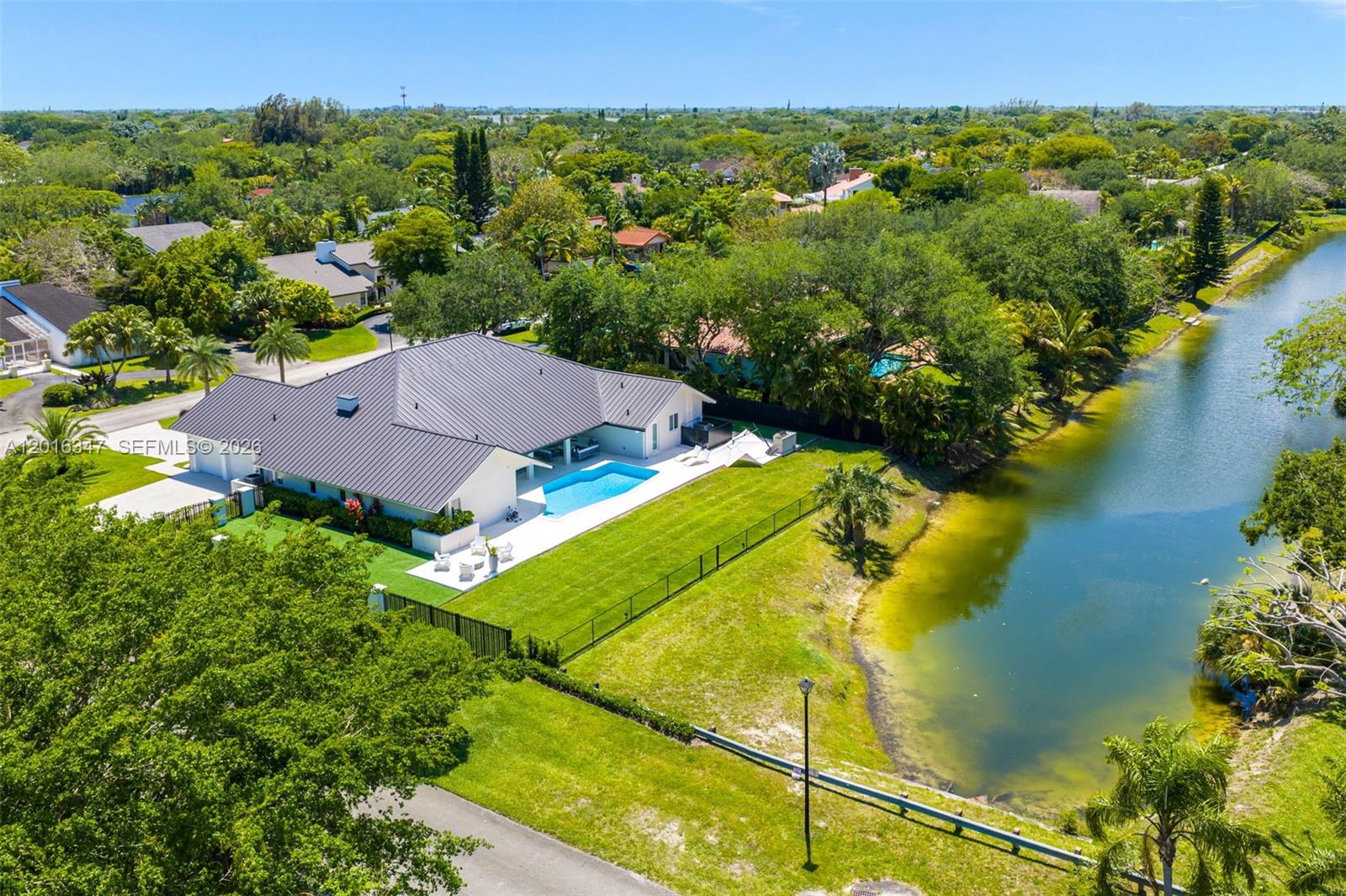 9201 SW 102nd St Miami, FL 33176