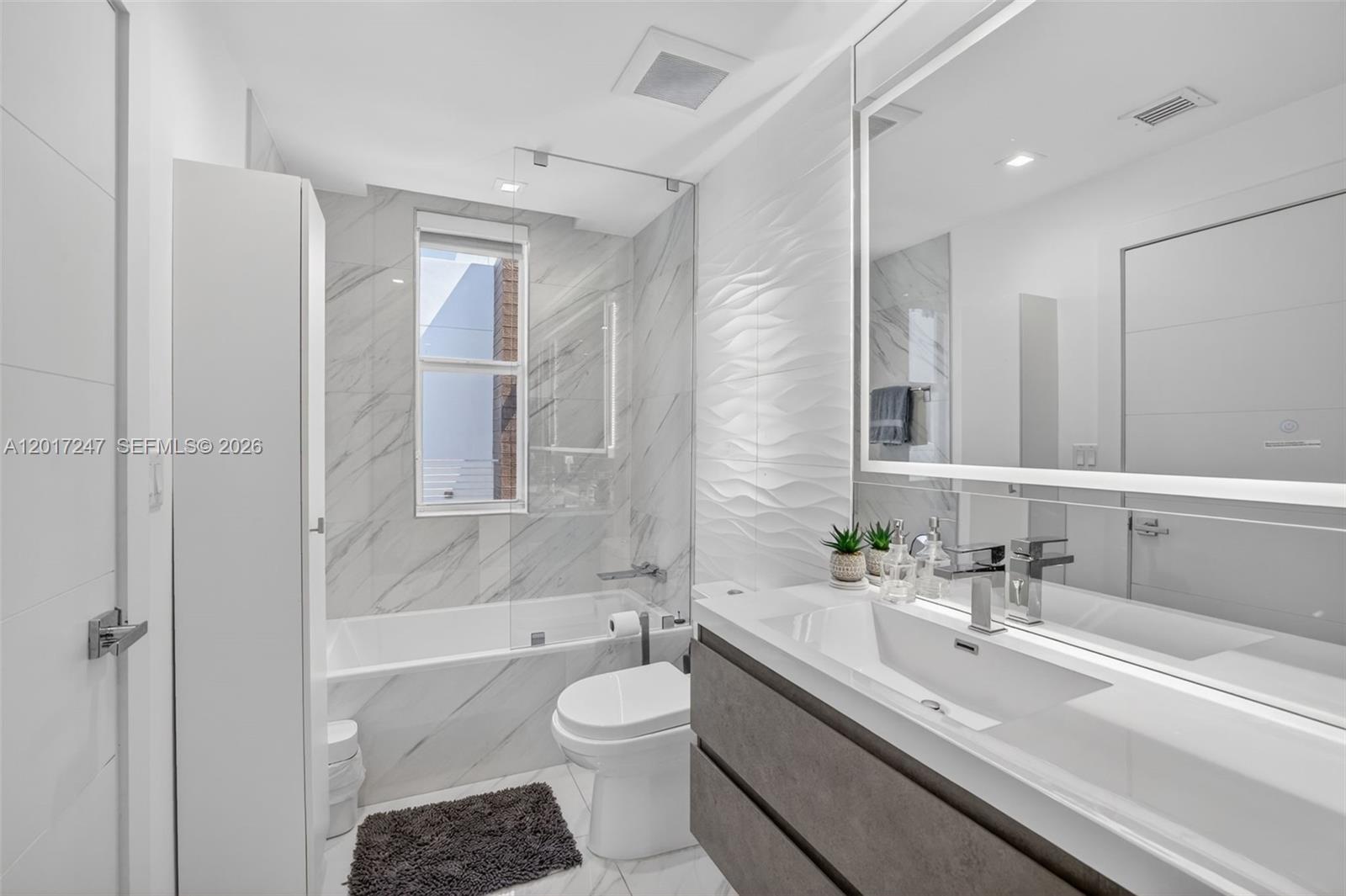 700 NE 14th Ave #311 Fort Lauderdale, FL 33304