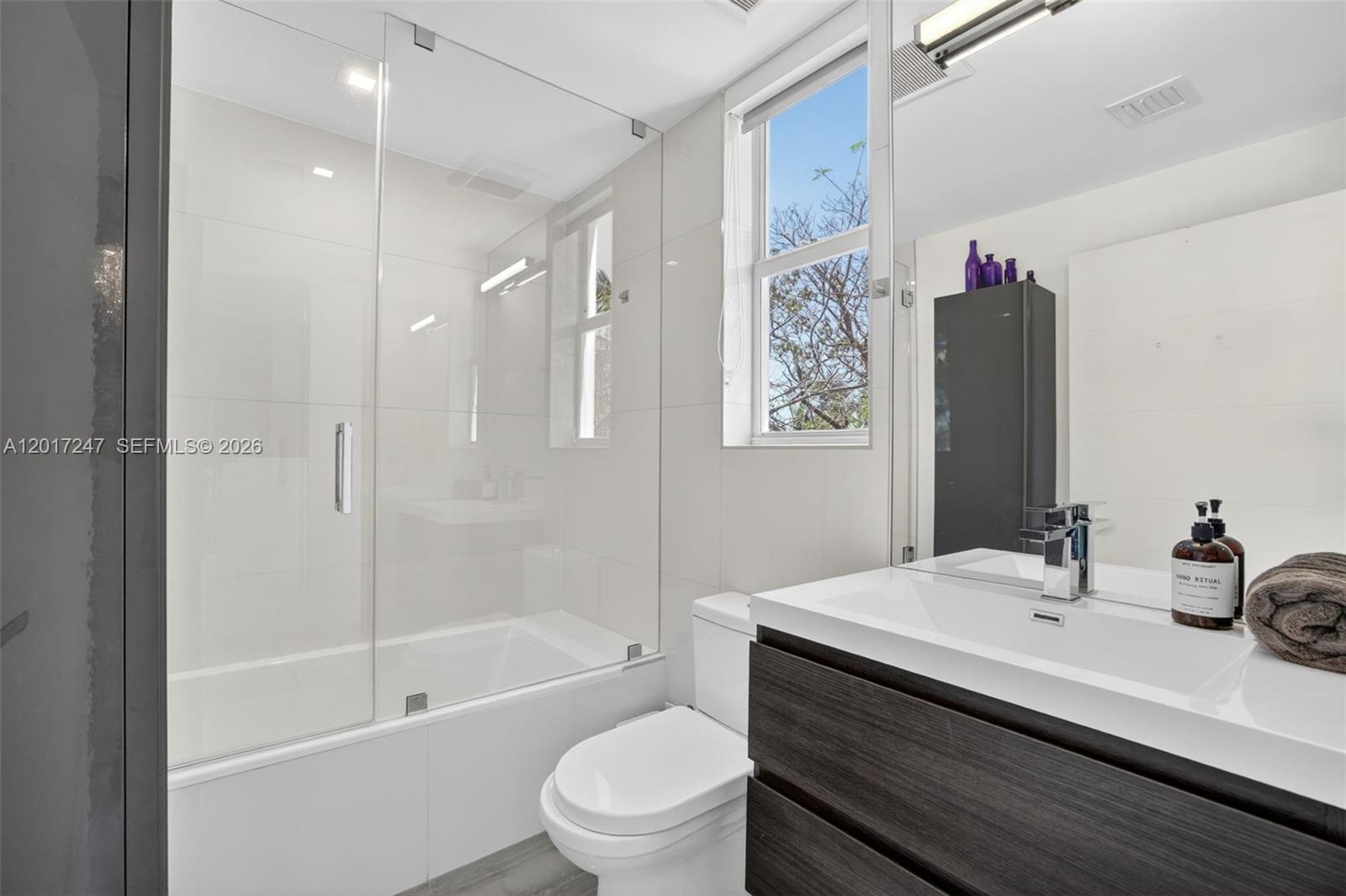 700 NE 14th Ave #311 Fort Lauderdale, FL 33304