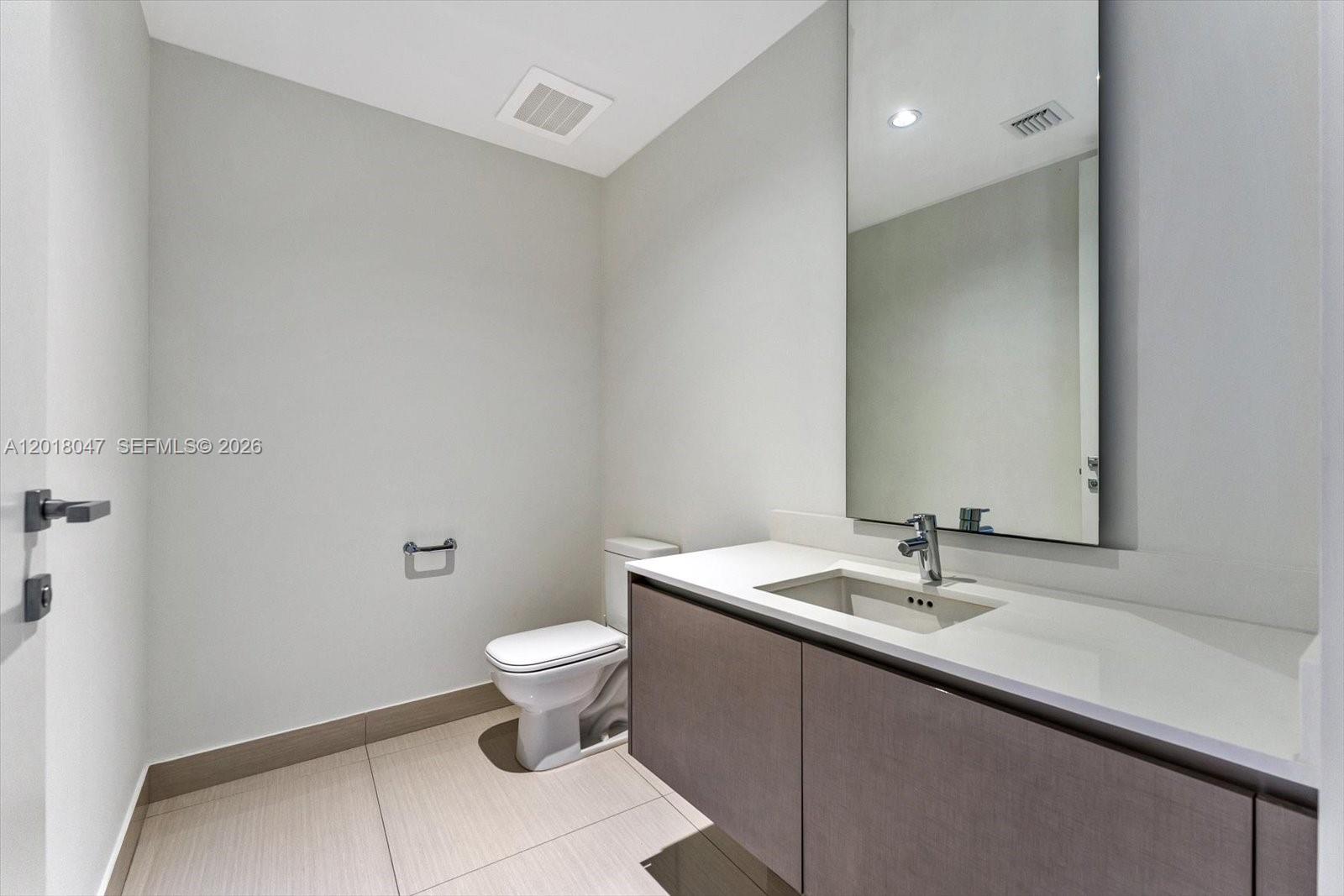 3300 NE 188th St #217 Aventura, FL 33180