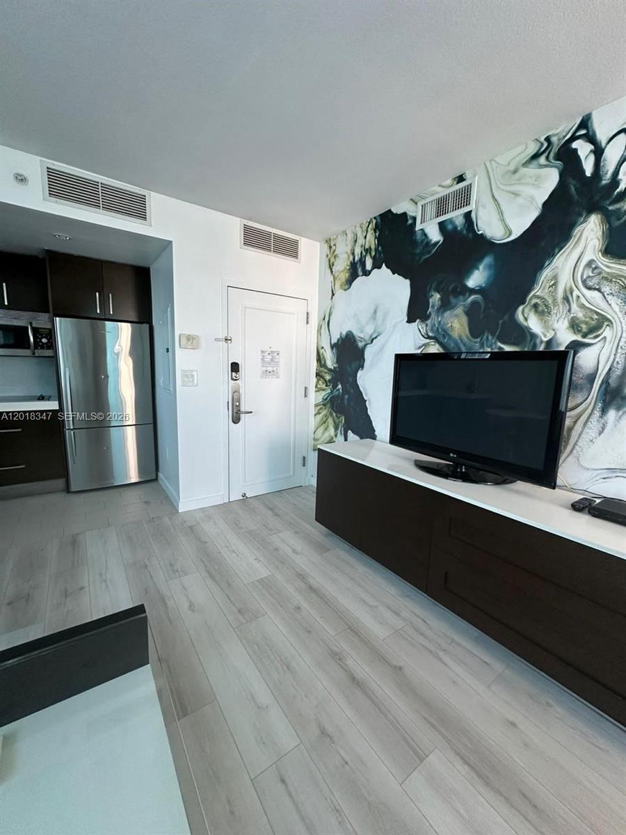 17315 Collins Ave #2006 Sunny Isles Beach, FL 33160
