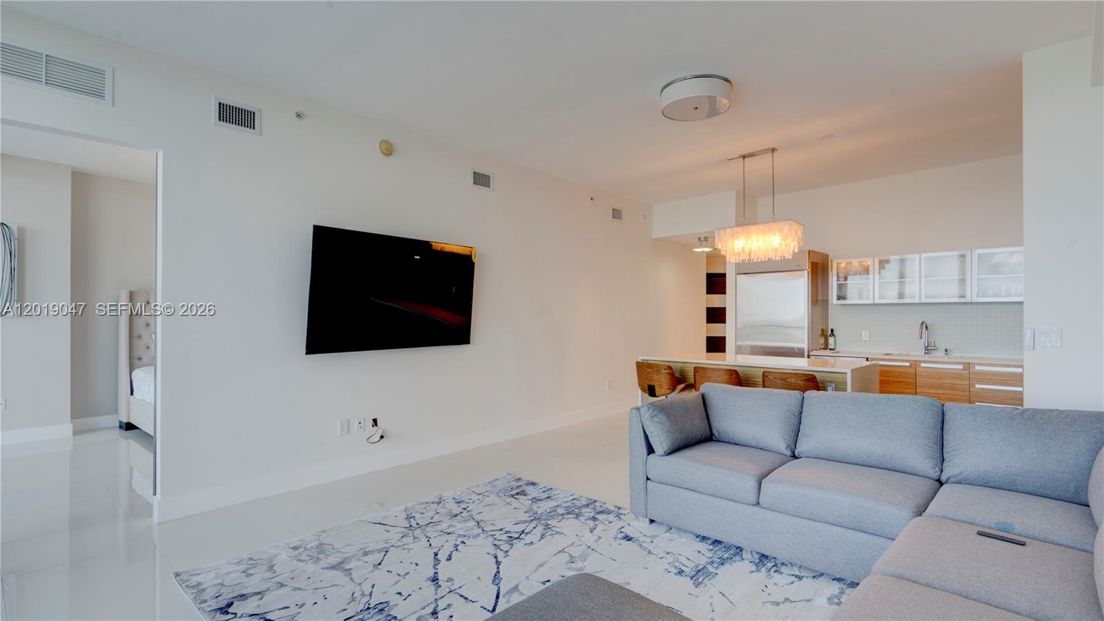 image Paramount Bay18
