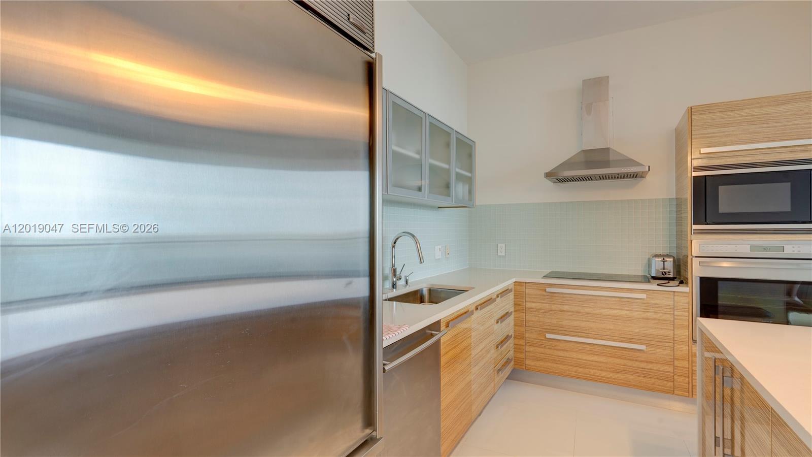 image Paramount Bay23