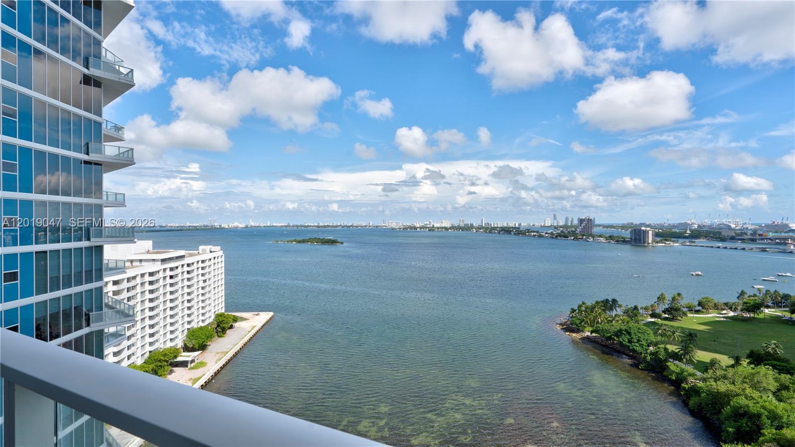 image Paramount Bay49