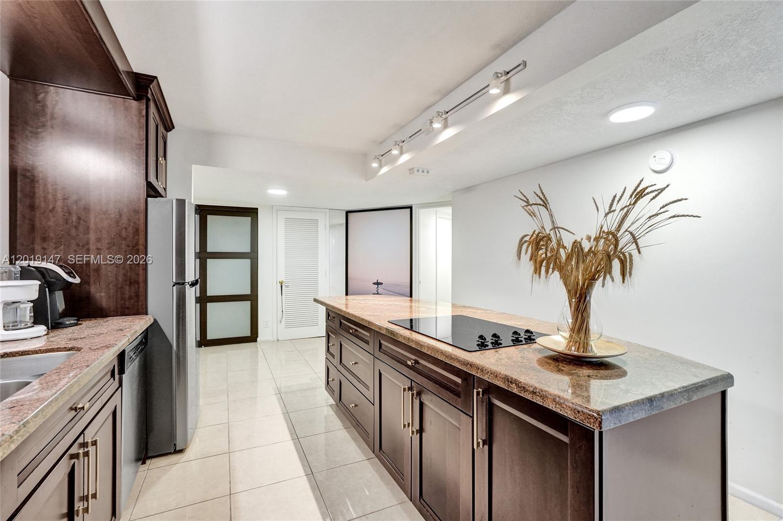 5420 N Ocean Dr #2201 Singer Island, FL 33404