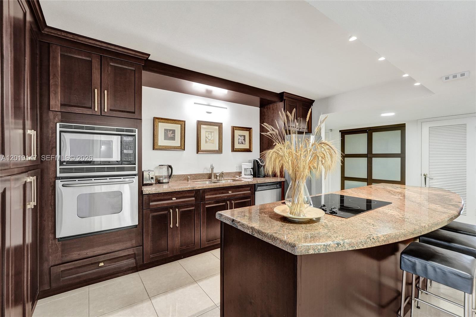 5420 N Ocean Dr #2201 Singer Island, FL 33404