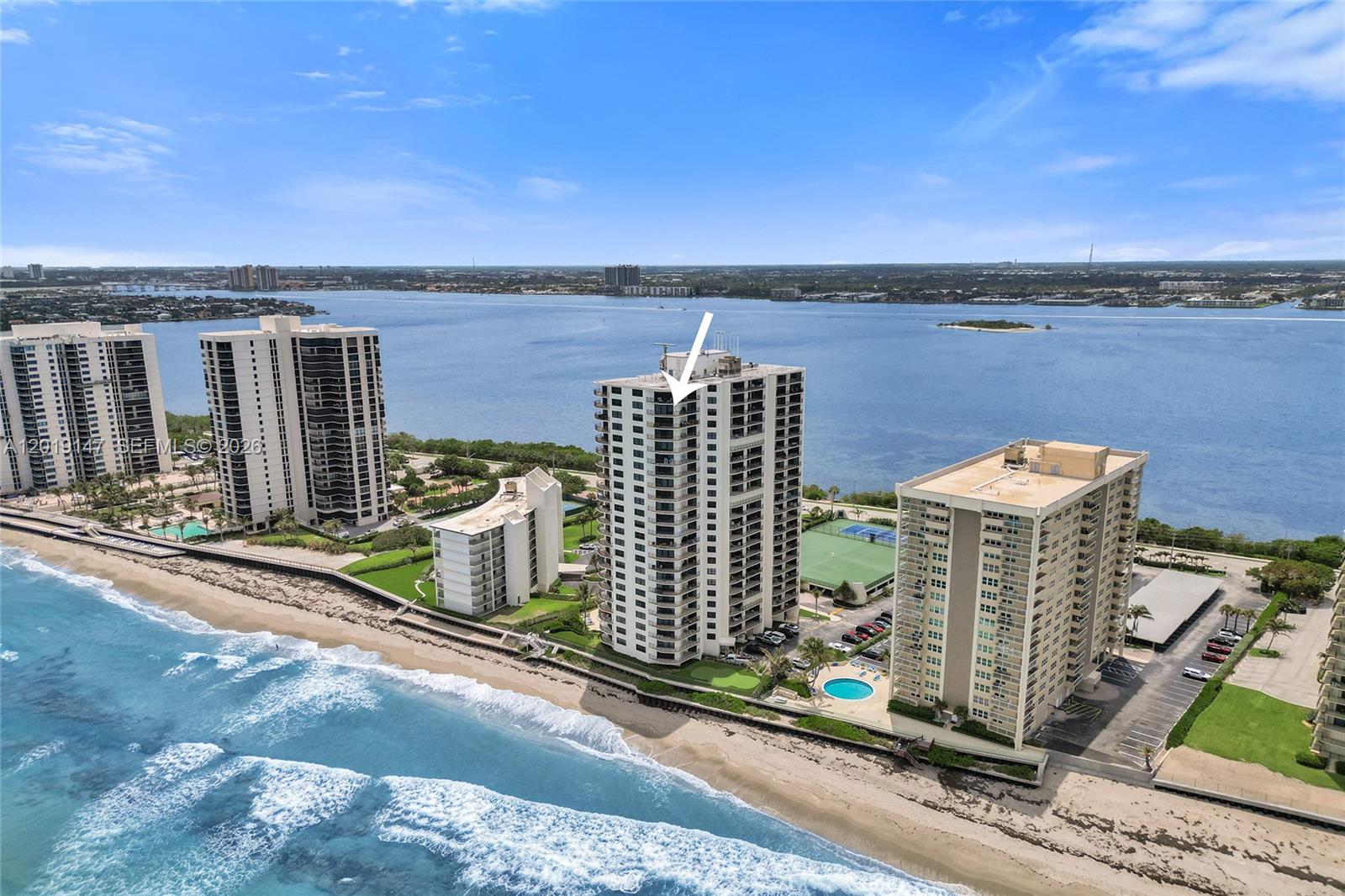 5420 N Ocean Dr #2201 Singer Island, FL 33404