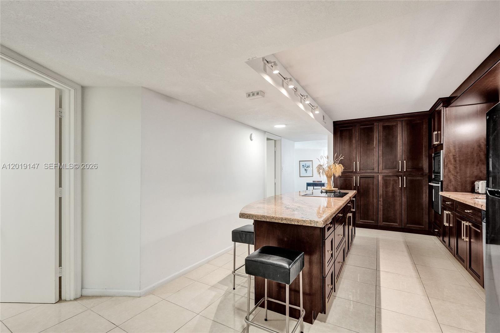 5420 N Ocean Dr #2201 Singer Island, FL 33404