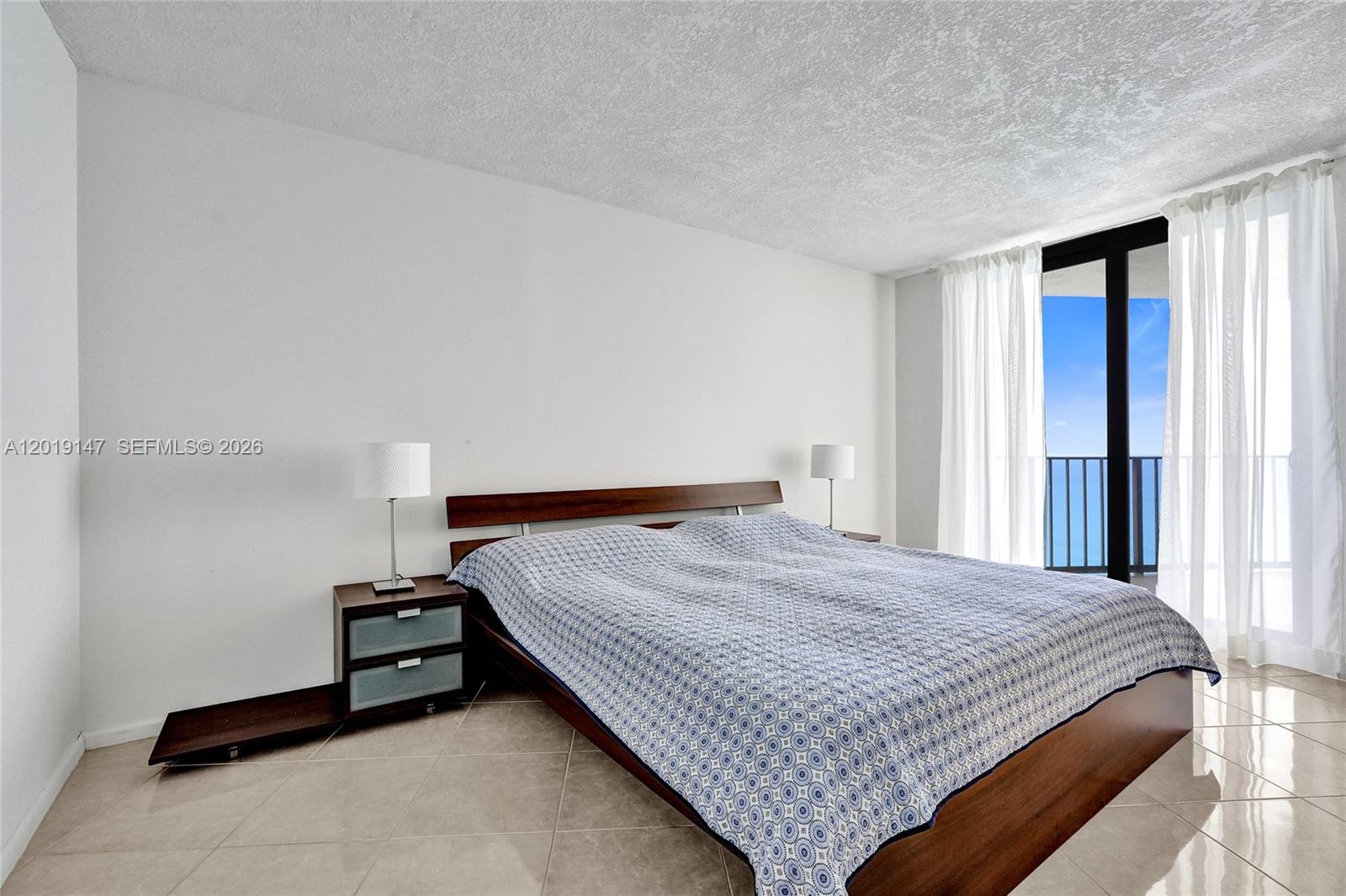 5420 N Ocean Dr #2201 Singer Island, FL 33404