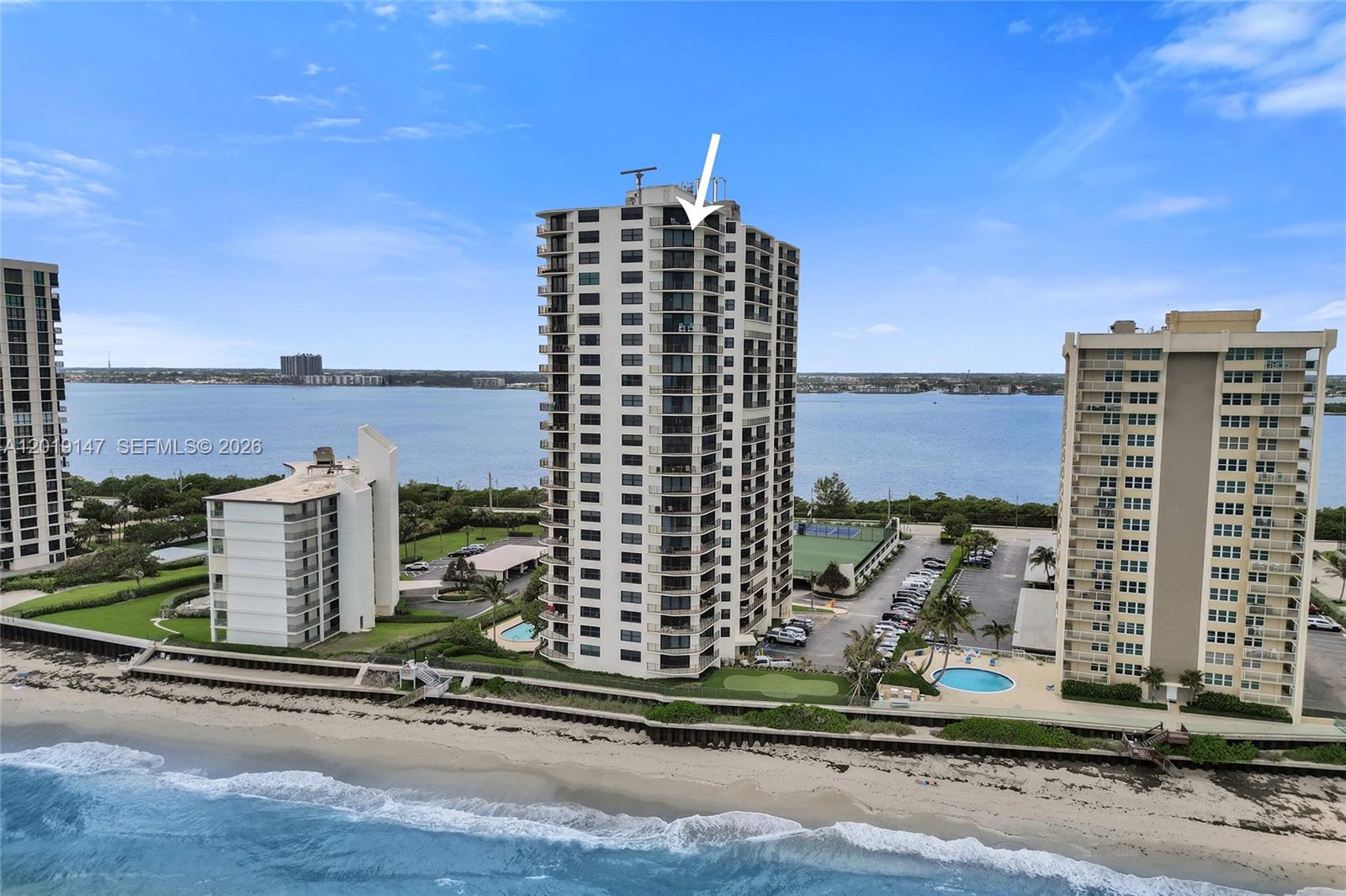 5420 N Ocean Dr #2201 Singer Island, FL 33404