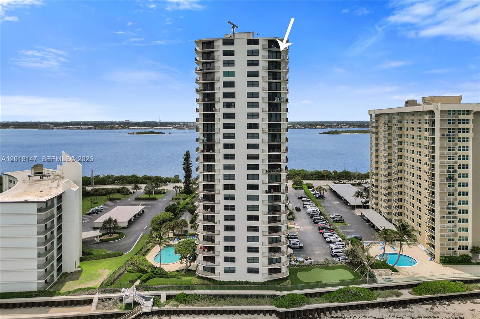 5420 N Ocean Dr #2201 Singer Island, FL 33404