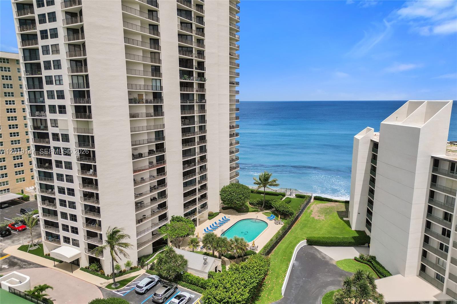5420 N Ocean Dr #2201 Singer Island, FL 33404