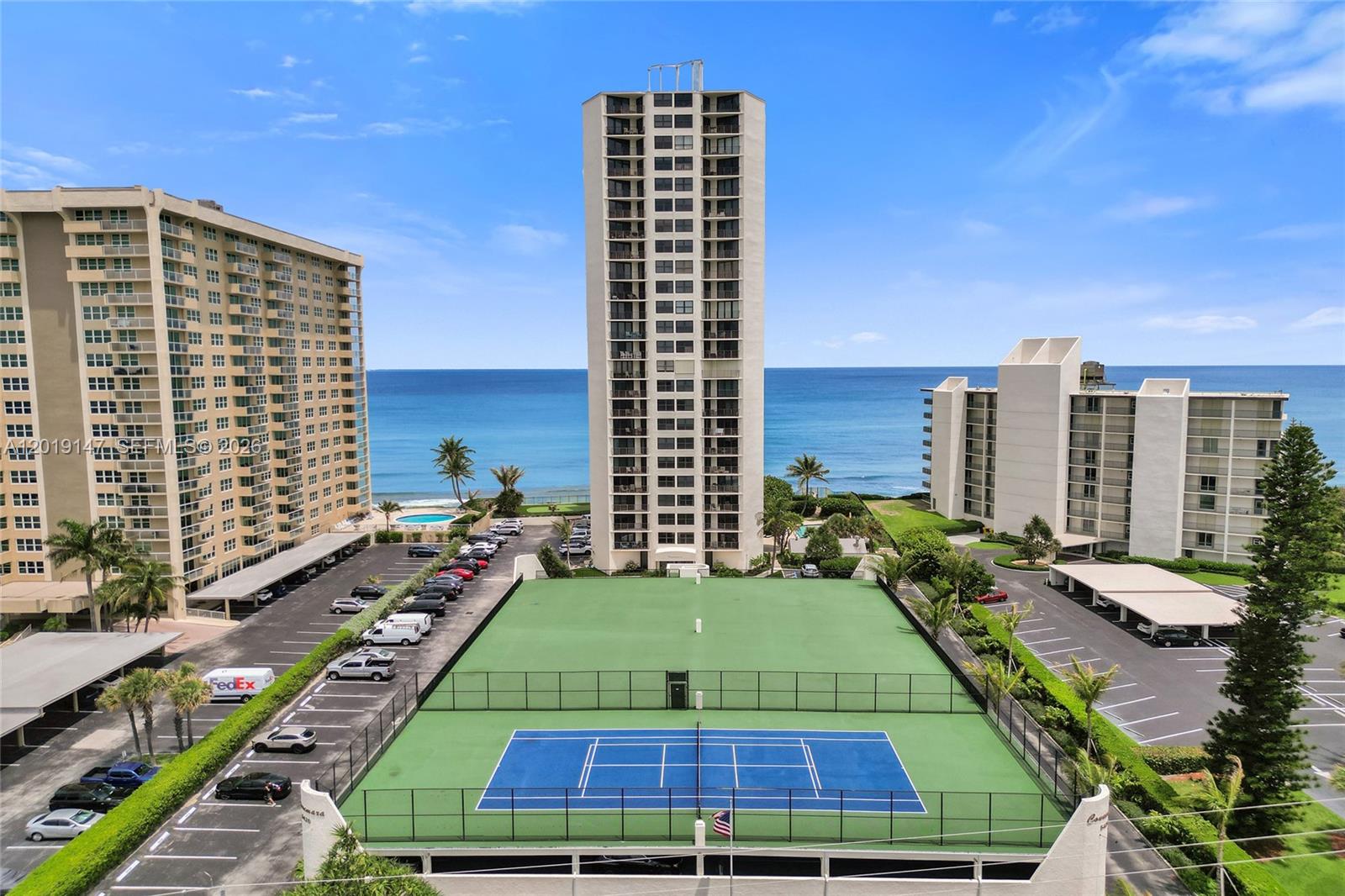5420 N Ocean Dr #2201 Singer Island, FL 33404