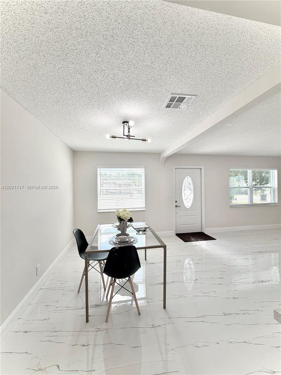 1555 NW 6th Ave Pompano Beach, FL 33060
