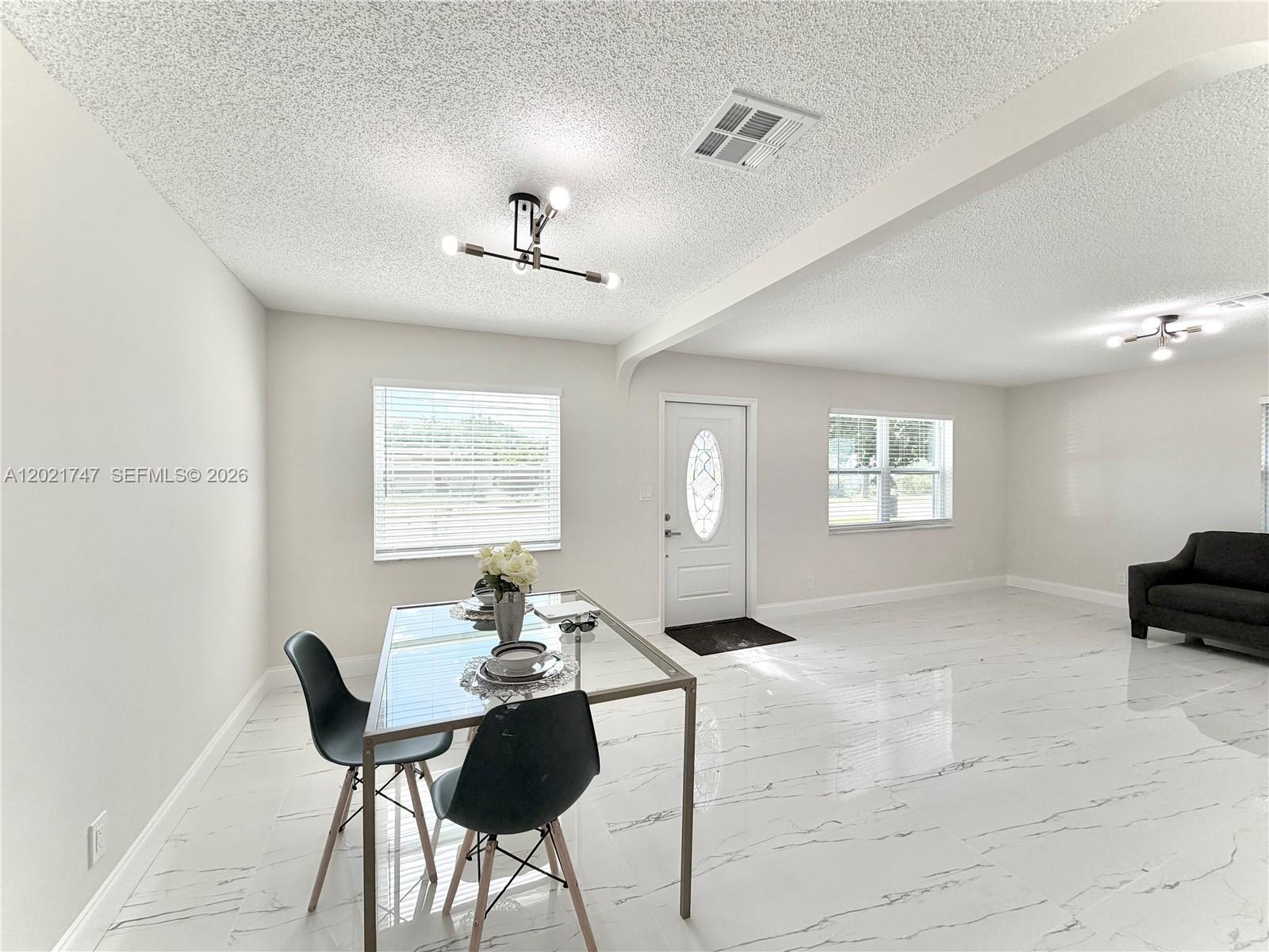 1555 NW 6th Ave Pompano Beach, FL 33060