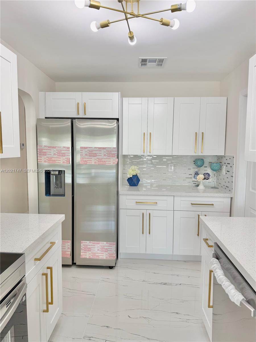 1555 NW 6th Ave Pompano Beach, FL 33060