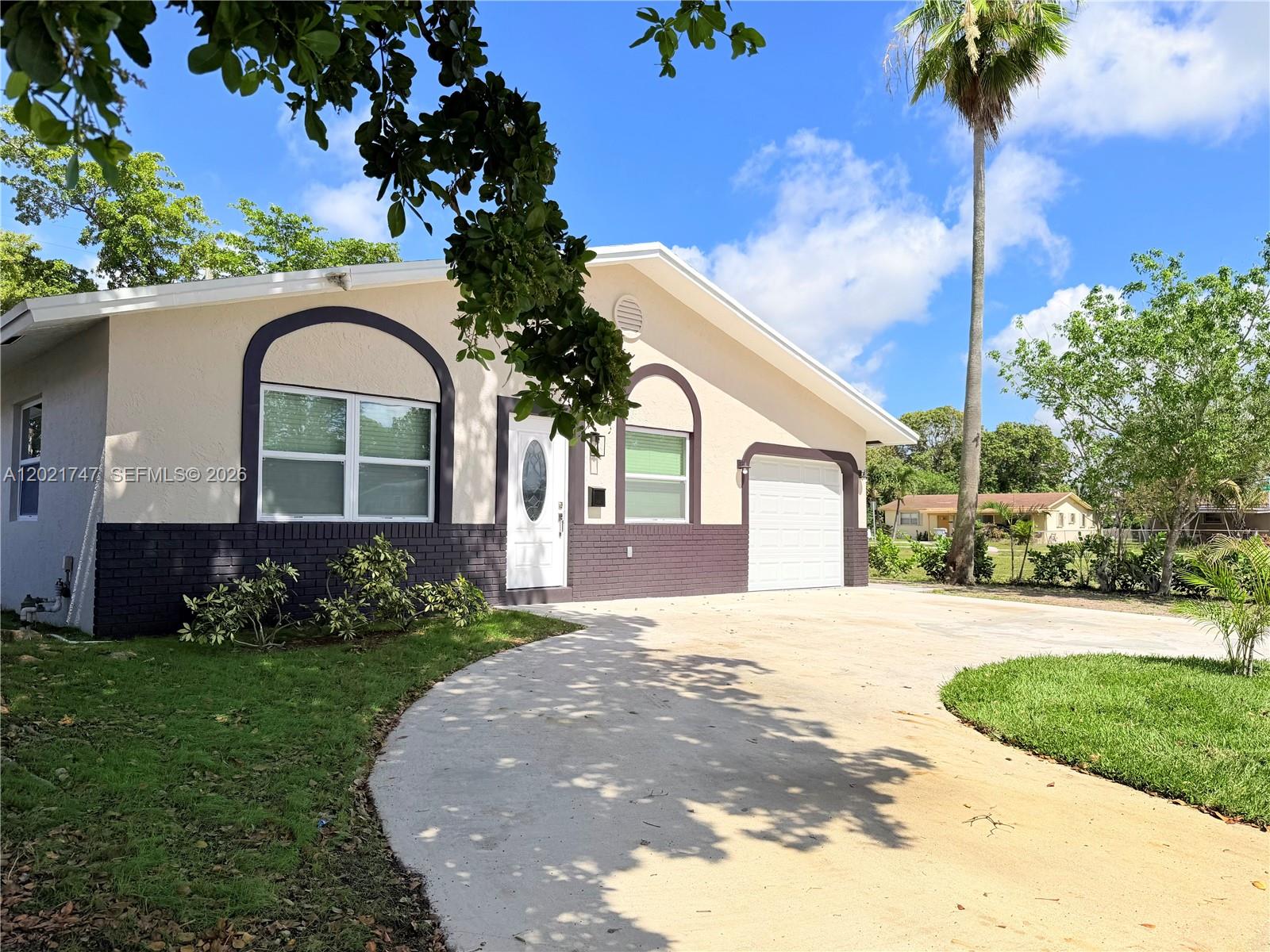 1555 NW 6th Ave Pompano Beach, FL 33060