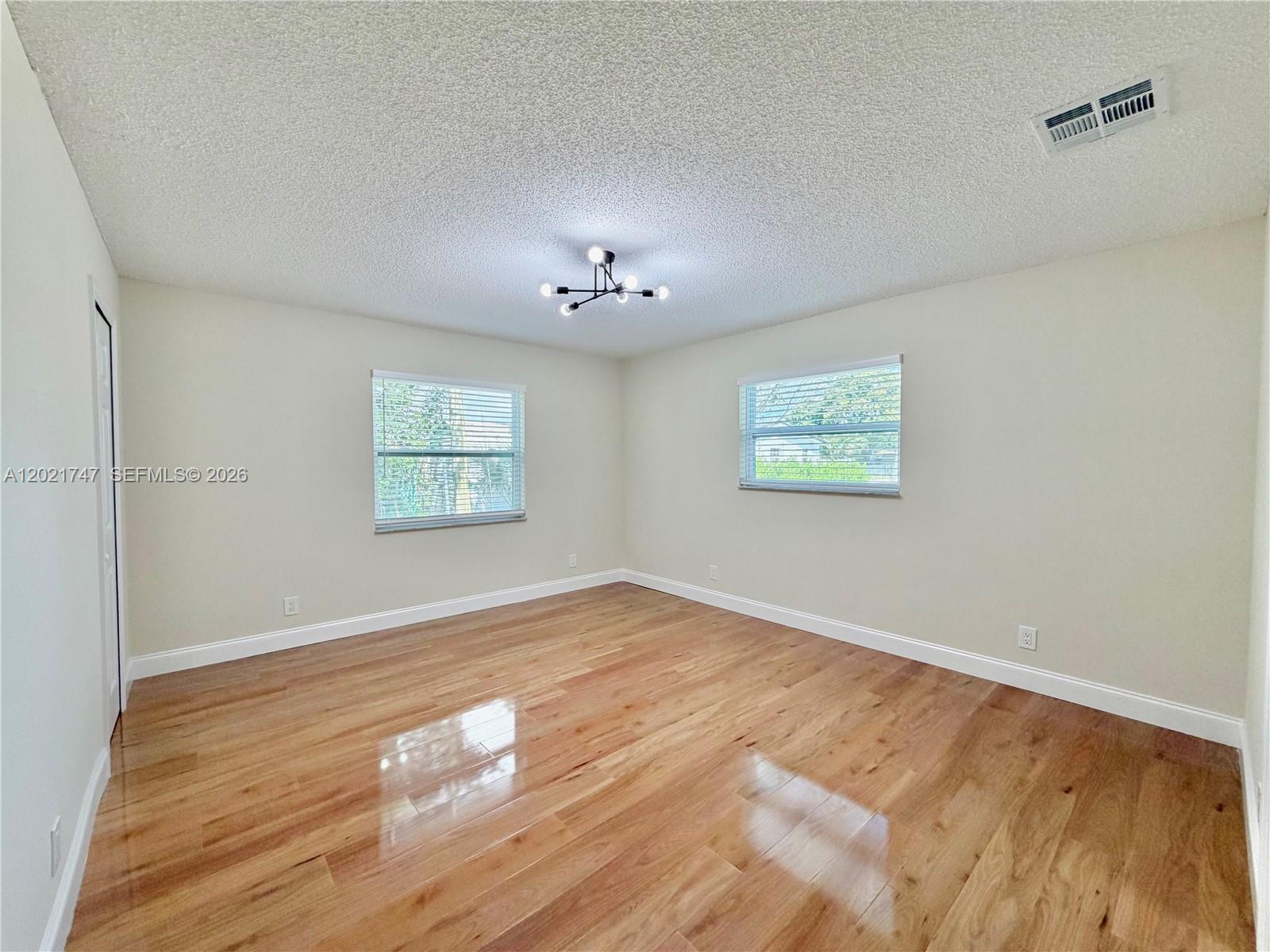 1555 NW 6th Ave Pompano Beach, FL 33060