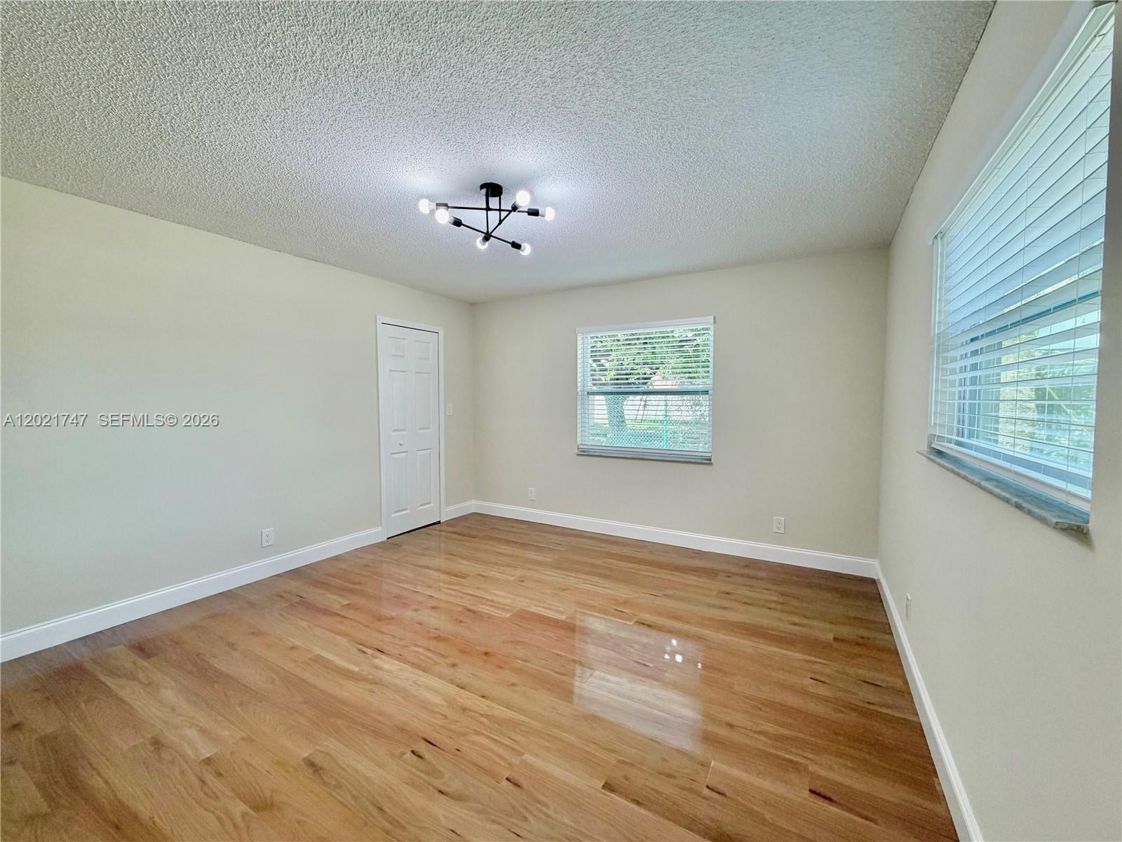 1555 NW 6th Ave Pompano Beach, FL 33060
