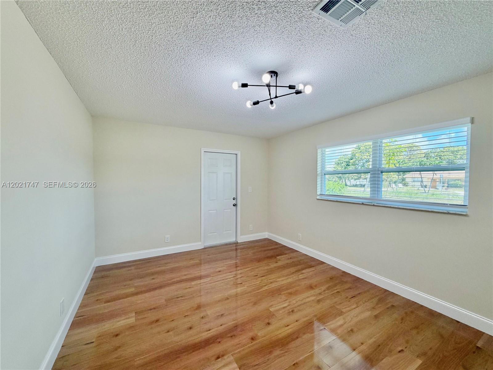 1555 NW 6th Ave Pompano Beach, FL 33060
