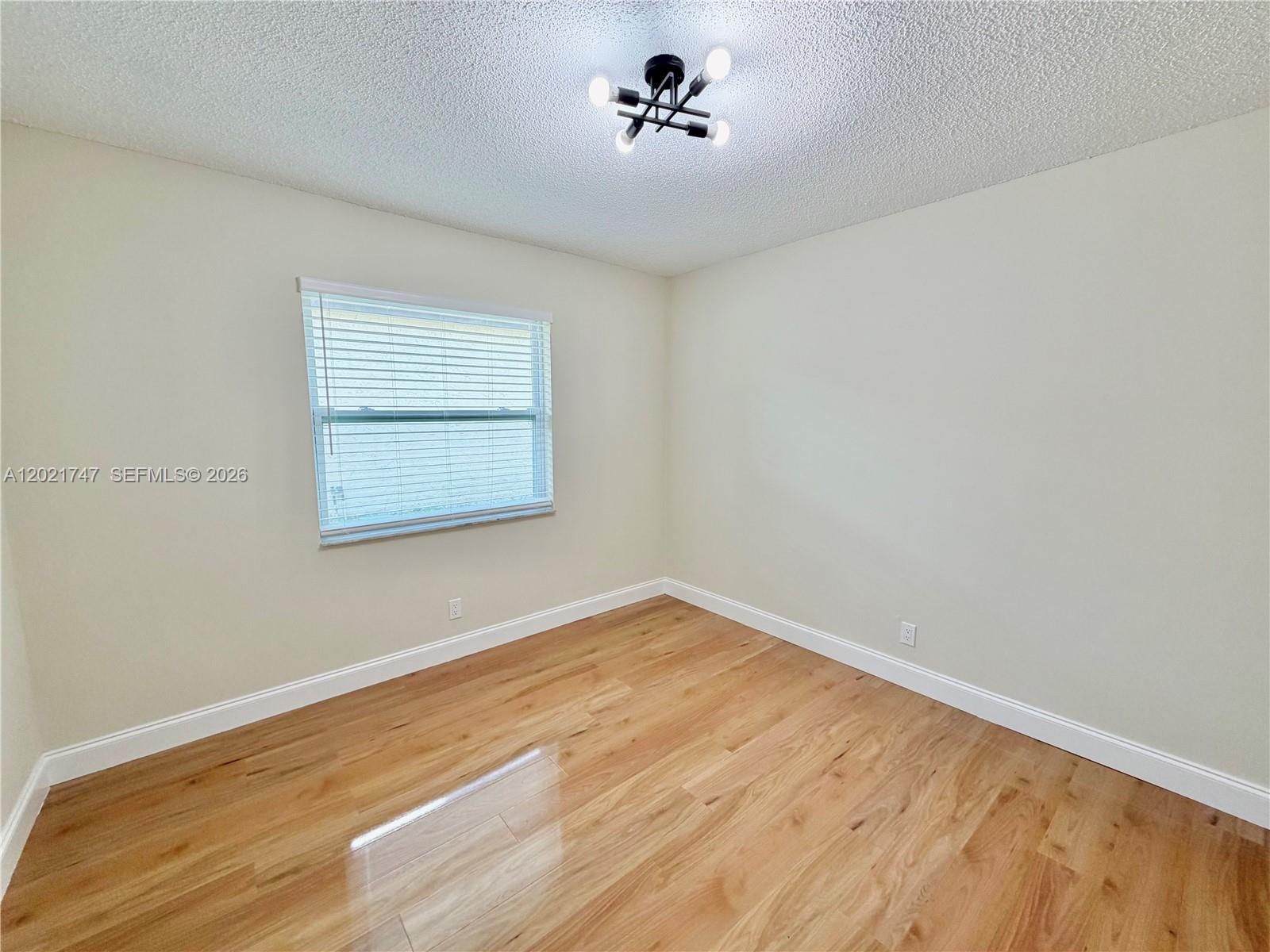 1555 NW 6th Ave Pompano Beach, FL 33060