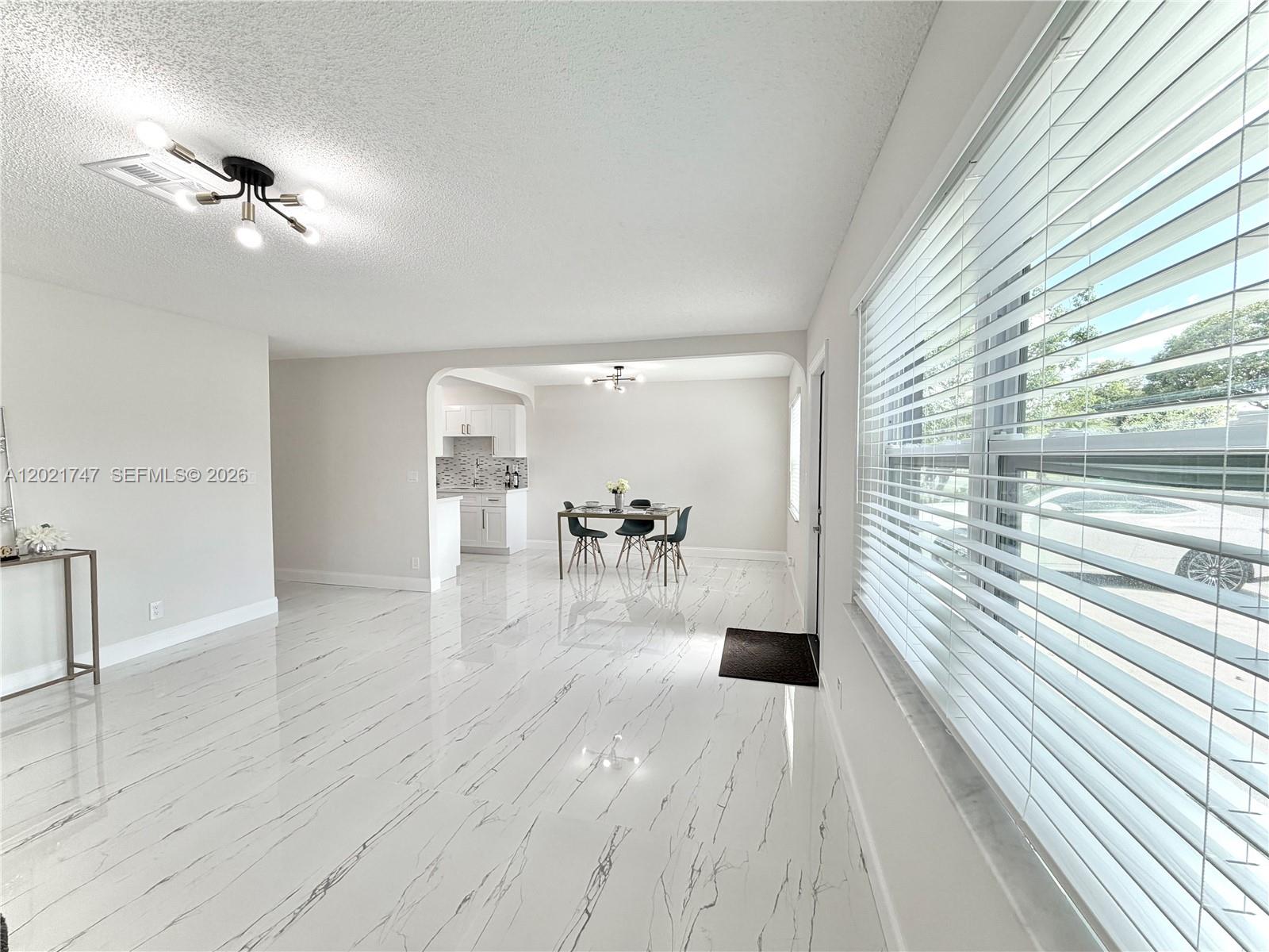 1555 NW 6th Ave Pompano Beach, FL 33060