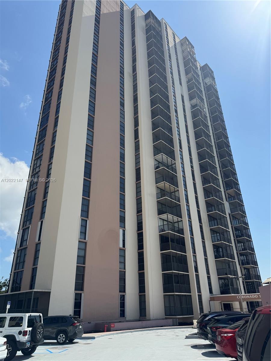 20335 W Country Clb Dr #1205
