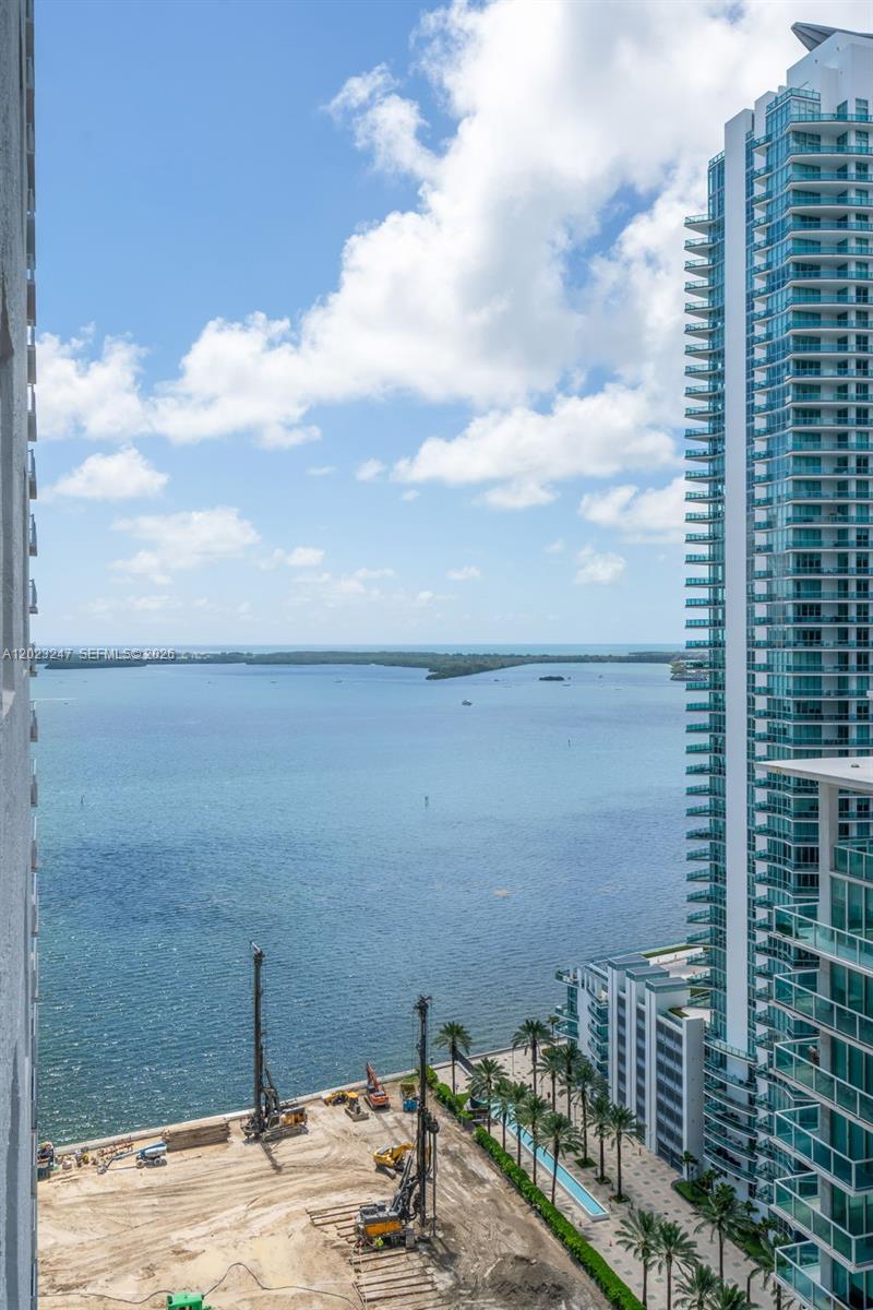 image The Club at Brickell Bay30
