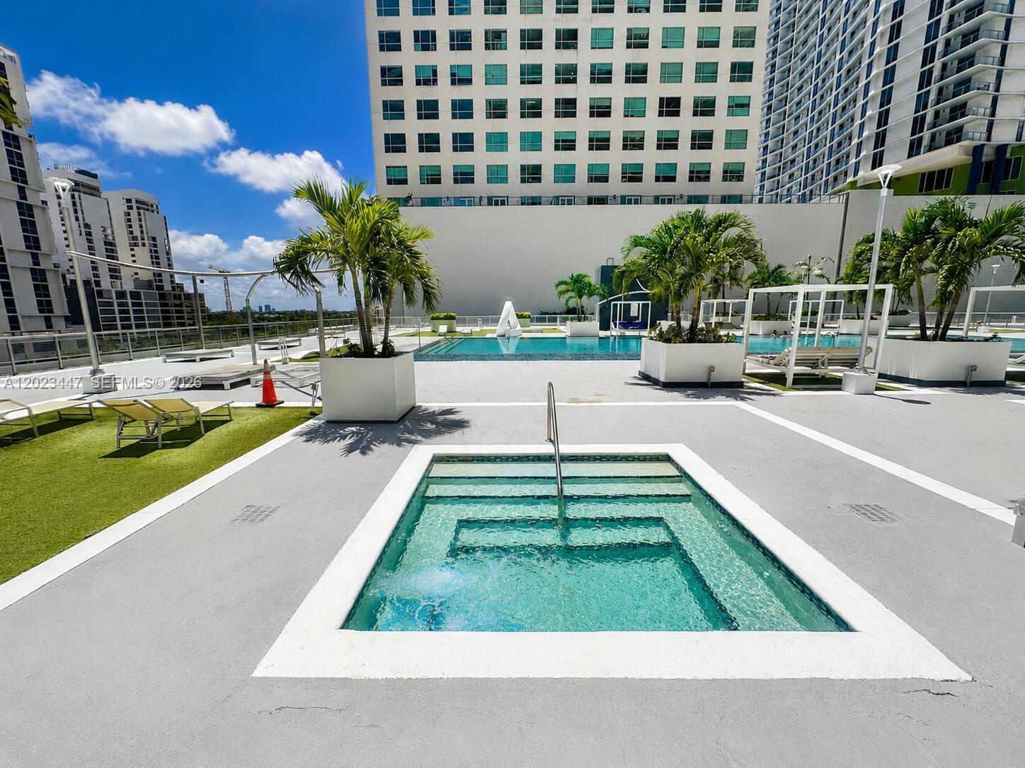 690 SW 1st Ct #2314 Miami, FL 33130