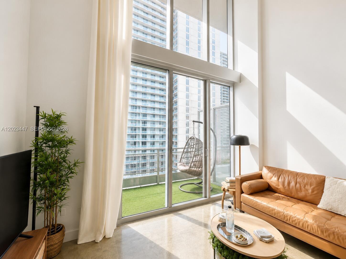 690 SW 1st Ct #2314 Miami, FL 33130