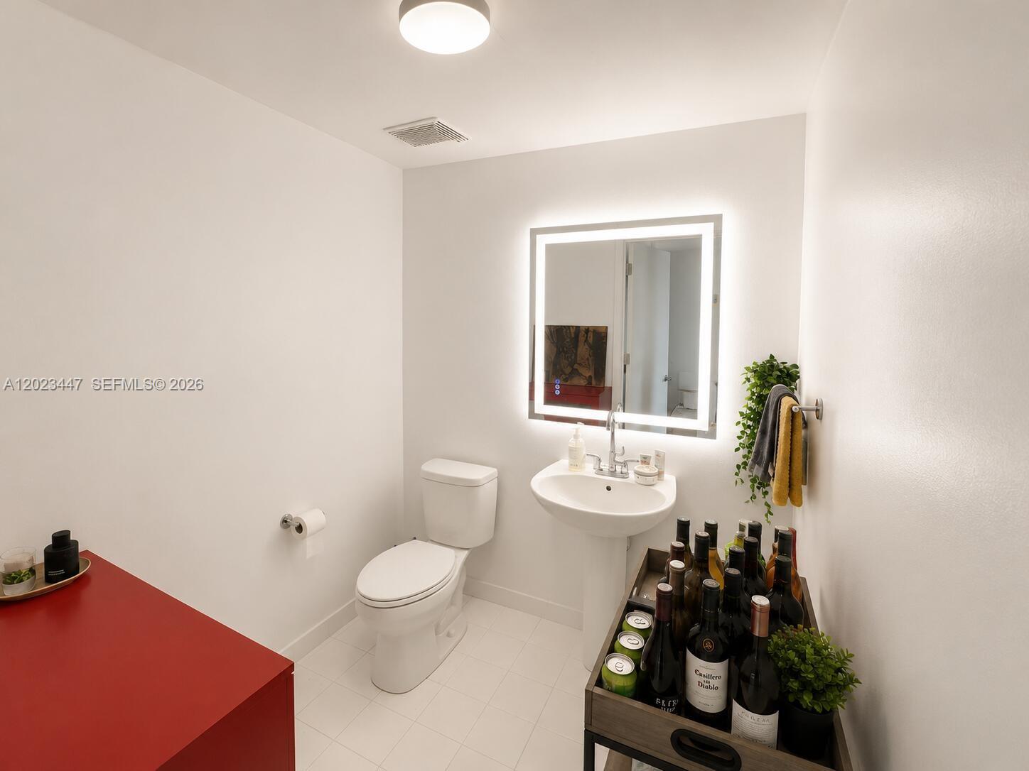 690 SW 1st Ct #2314 Miami, FL 33130