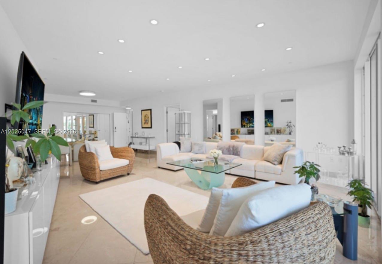 9601 Collins Ave #403 Bal Harbour, FL 33154