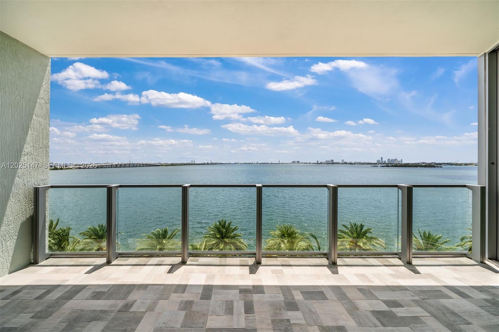 image Biscayne Beach0
