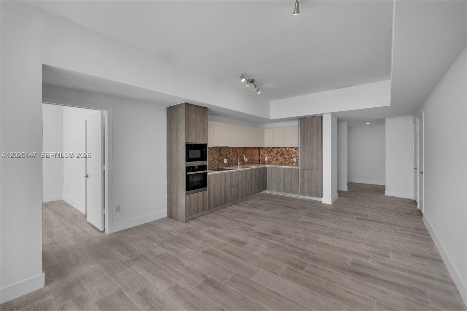 2900 NE 7th Ave #504 Miami, FL 33137