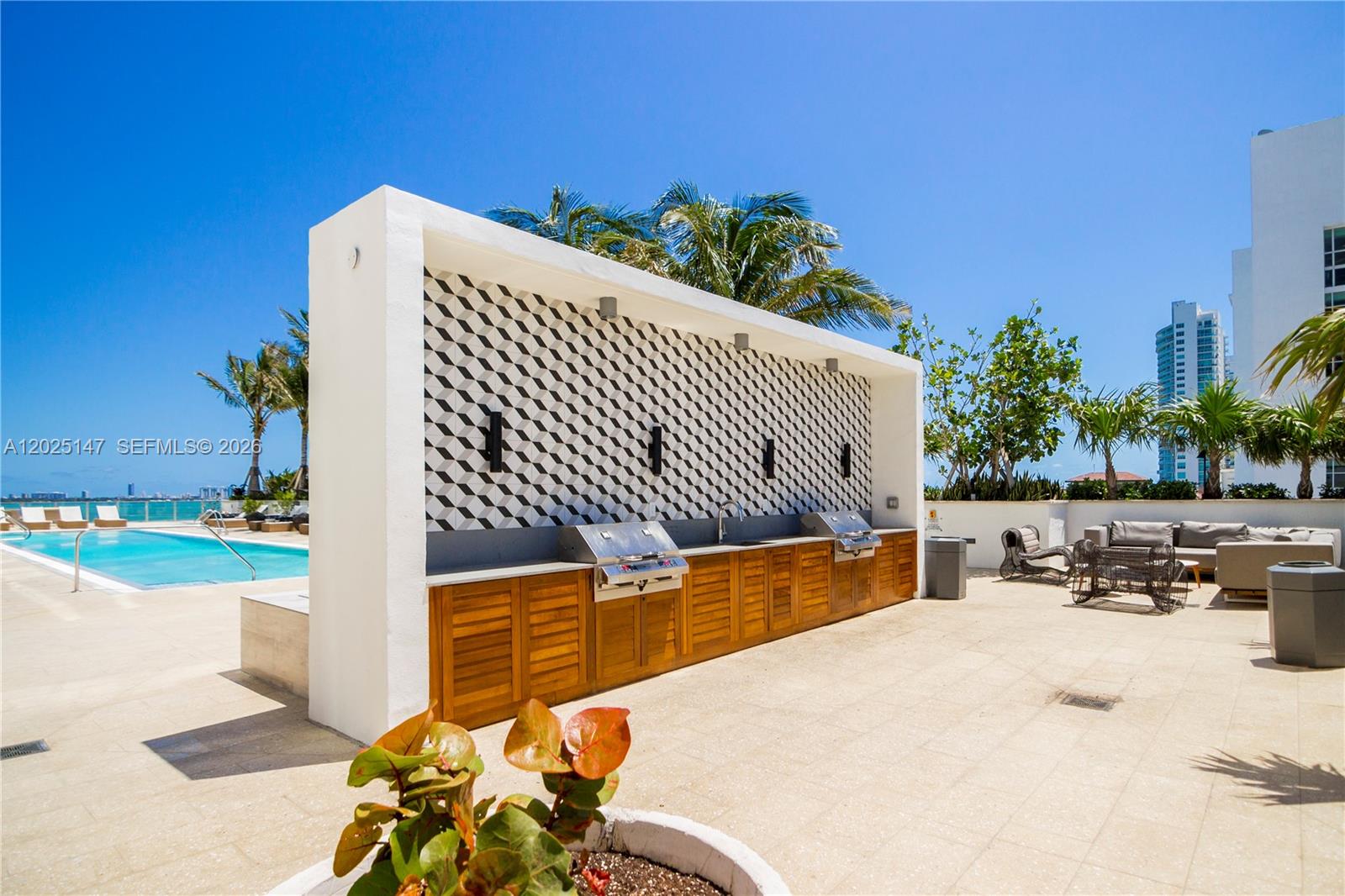 2900 NE 7th Ave #504 Miami, FL 33137